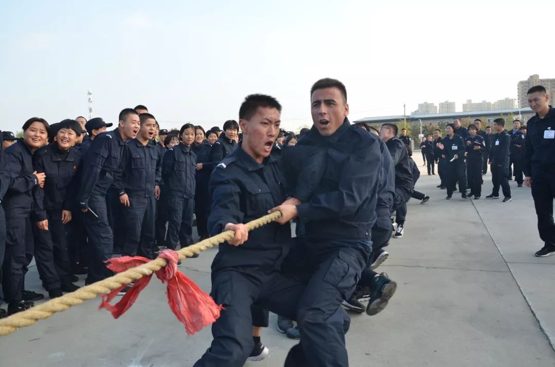 相逢警校共进退,同心协力展风采